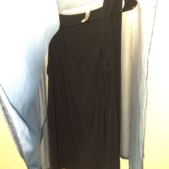 Two piece top - Picture 8 of 11